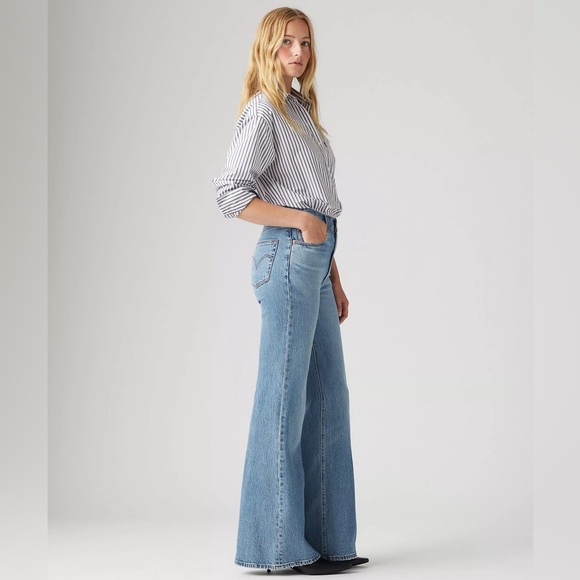 Levi's Ribcage Bell - Picture 4 of 8